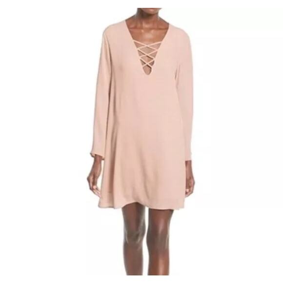 ASTR The Label Shift Dress Sz S Blush Pink Lace Up V-Neck Bell Sleeve Lined - Picture 1 of 4